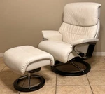 Ekornes Stressless Signature Leather Spirit Recliner Chair & Ottoman Furniture. Fixed Price $1899.99.