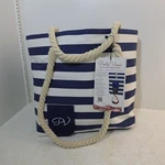 Picnic Wine Tote Insulated Zipper Bag Reusable Purse Beverage Dispenser. Fixed Price $19.50.
