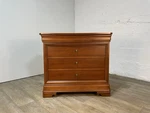 Thomasville Impressions Martinique Louis Philippe Cherry Bachelor Chest. Fixed Price $979.00.