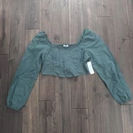 Kirious Los Angeles Green Square Neck 100% Cotton Crop Top Jr. Nwt. Fixed Price $20.00.