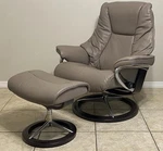 Ekornes Stressless Signature Live Leather Recliner Chair & Ottoman Furniture. Fixed Price $2089.99.