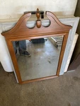 Ethan Allen Baumritter Made In Vermont Heirloom Maple Nutmeg Mirror. Fixed Price $225.00.