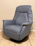 Ekornes Stressless Leather Signature Admiral Recliner Chair & Ottoman Furniture. Fixed Price $2099.99.