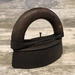 Antique Cole-brook-dale Iron Boyertown Pa Usa Sad Flat Cast Wood Handle. Fixed Price $50.00.